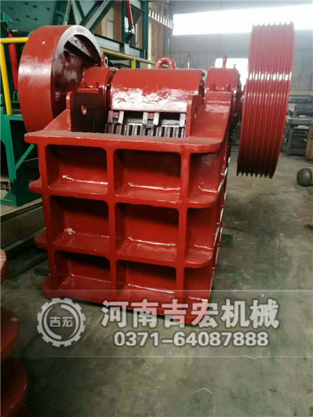 鹅卵石粗碎鄂式破碎机多少钱一台,工作原理是什么？