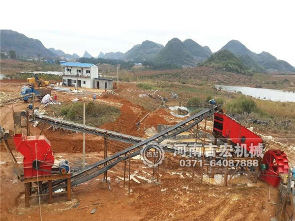 高效细碎制砂机生产现场